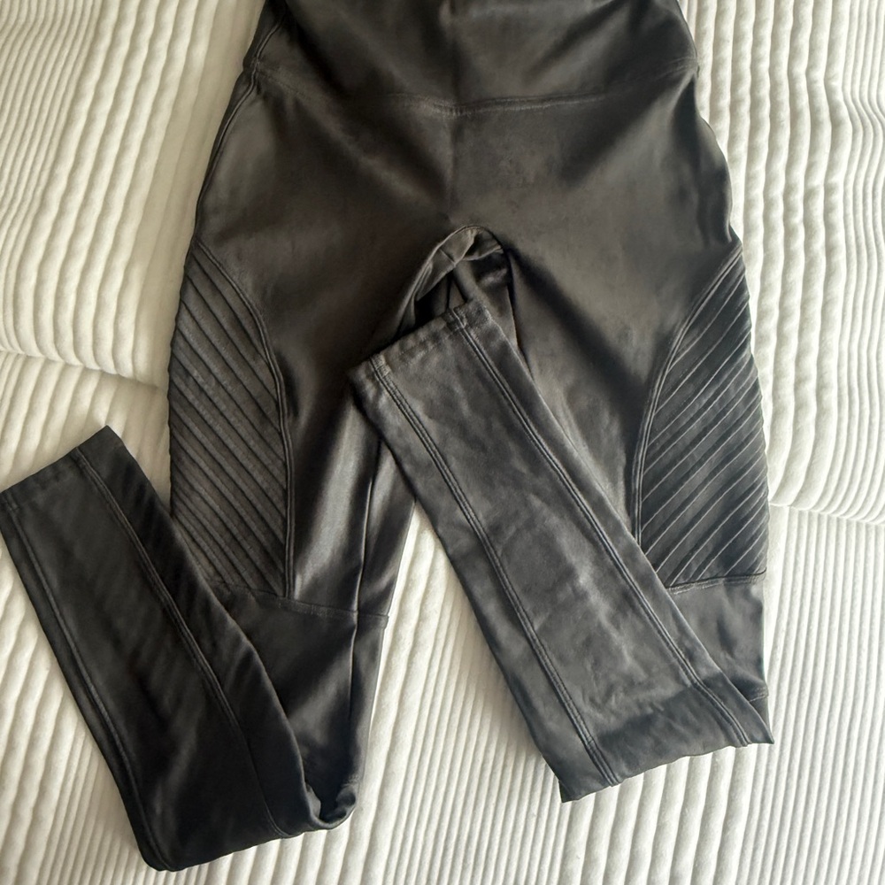 SPANX Charcoal Gray Biker Leggings
